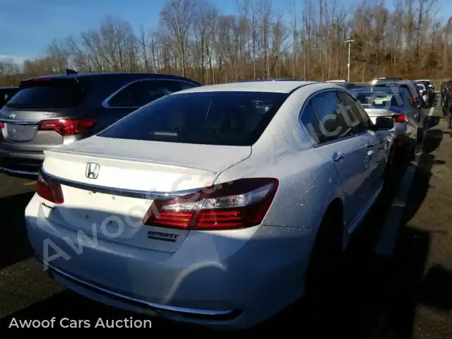 2017 Honda Accord 1HGCR2F16HA302995 — Manheim auction photo 4
