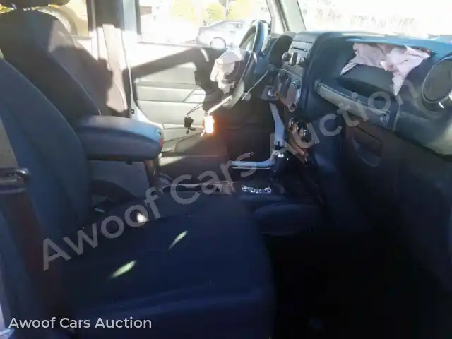 2017 Jeep Wrangler 1C4BJWDG5HL561918 — Copart auction photo 5
