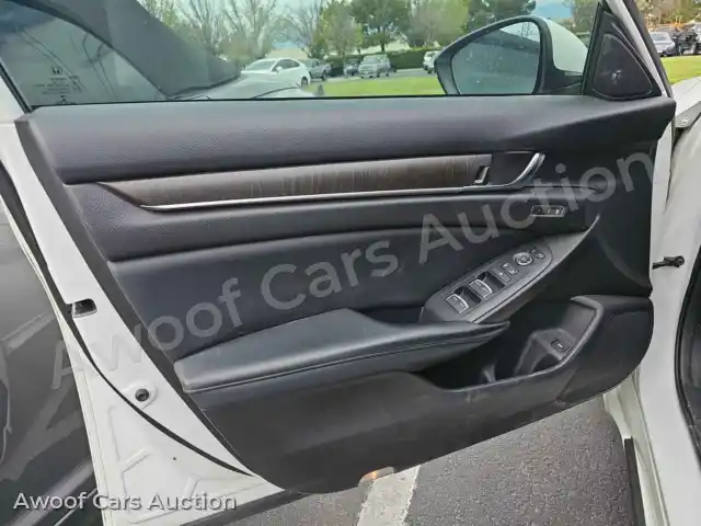 2018 Honda Accord 1HGCV3F57JA009195 — photo 9 de la vente Manheim