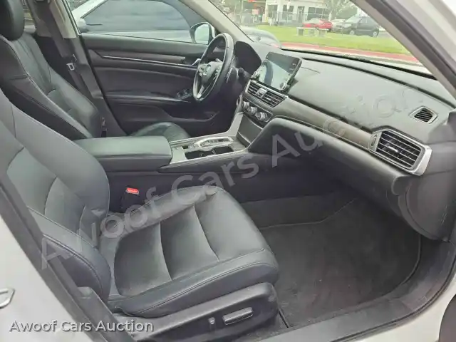2018 Honda Accord 1HGCV3F57JA009195 — photo 8 de la vente Manheim