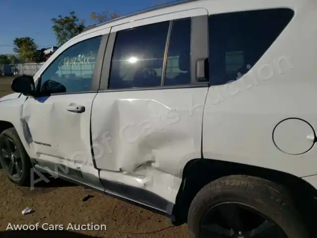 2012 Jeep Compass 1C4NJDBB7CD520542 — Copart auction photo 9
