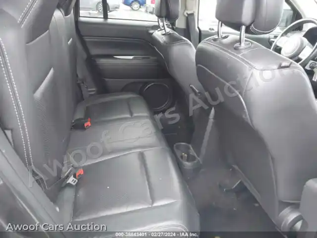 2015 Jeep Compass 1C4NJCCB8FD156368 — Iaai auction photo 8