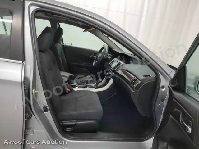 2017 Honda Accord 1HGCR2F79HA218562 — Manheim auction photo 8