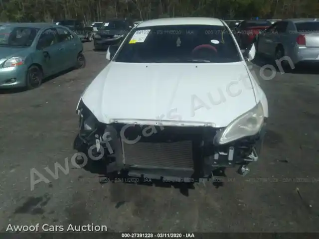2014 Chrysler 200 1C3CCBAB0EN206790 — Iaai auction photo 6