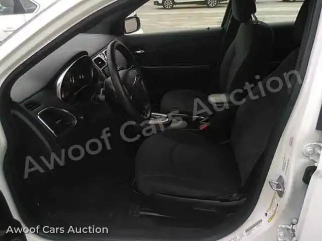 2014 Chrysler 200 1C3CCBAB0EN206790 — Manheim auction photo 3