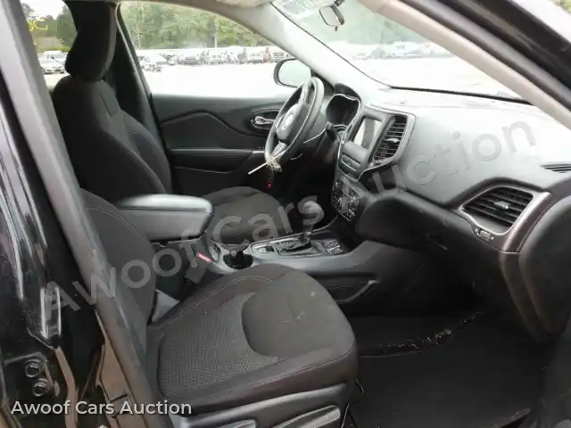 2019 Jeep Cherokee 1C4PJLCB8KD297802 — Copart auction photo 5