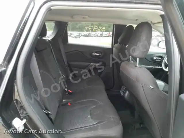2019 Jeep Cherokee 1C4PJLCB8KD297802 — Copart auction photo 6
