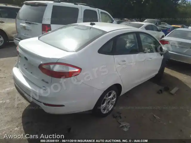 2015 Ford Fiesta 3FADP4BJ0FM191277 — photo 4 de la vente Iaai