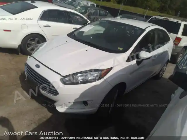 2015 Ford Fiesta 3FADP4BJ0FM191277 — photo 2 de la vente Iaai