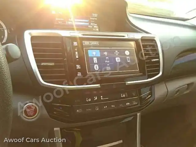 2017 Honda Accord 1HGCR2F71HA151603 — Manheim auction photo 8
