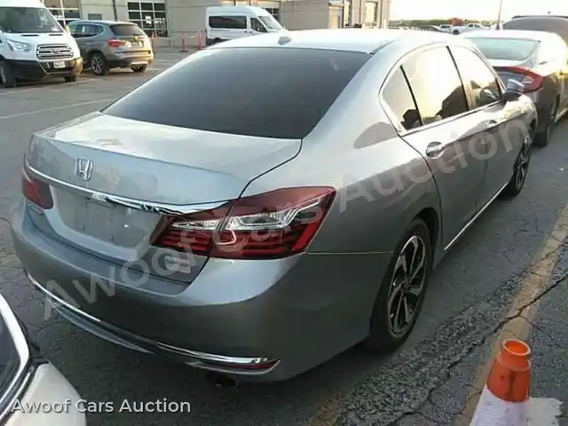 2017 Honda Accord 1HGCR2F71HA151603 — Manheim auction photo 4
