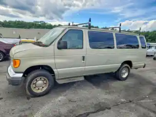 2004 Ford E 350