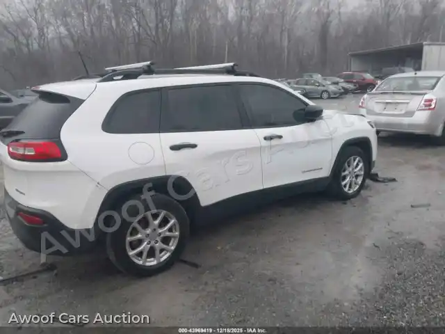 2017 Jeep Cherokee 1C4PJLAB7HW549135 — Iaai auction photo 4