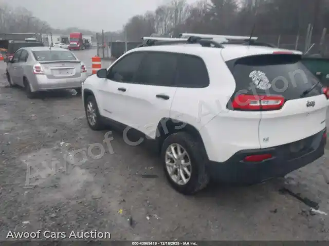 2017 Jeep Cherokee 1C4PJLAB7HW549135 — Iaai auction photo 3