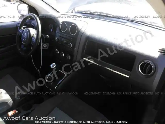 2013 Jeep Compass 1C4NJDEBXDD261669 — Iaai auction photo 5