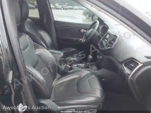 2020 Jeep Cherokee 1C4PJLLB8LD586132 — Iaai auction photo 5