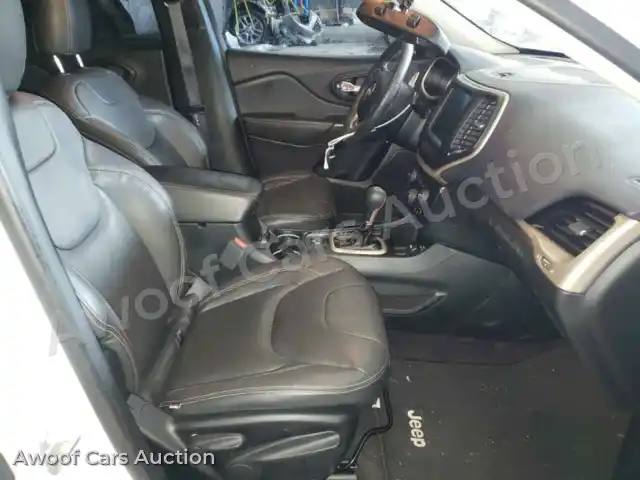 2017 Jeep Grand Cherokee 1C4PJLCS2HW503287 — photo 5 de la vente Copart