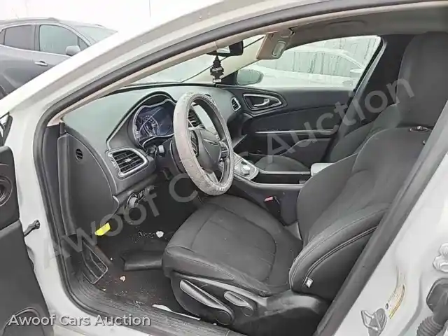 2016 Chrysler 200 1C3CCCAB7GN169729 — Manheim auction photo 5