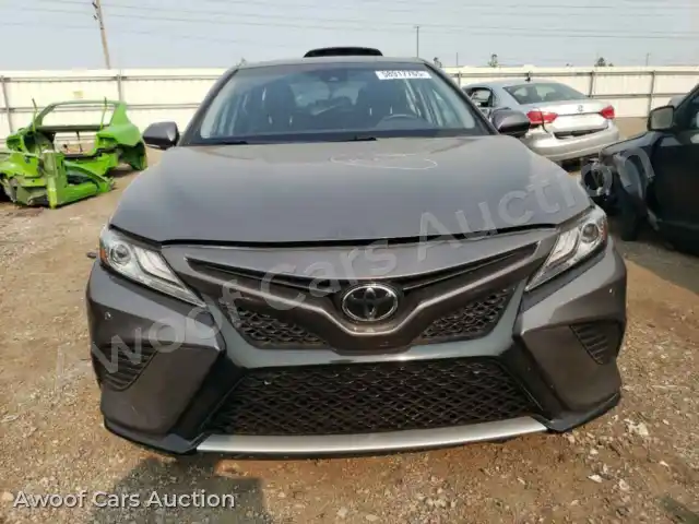 2018 Toyota Camry 4T1B61HK2JU610586 — Copart auction photo 5