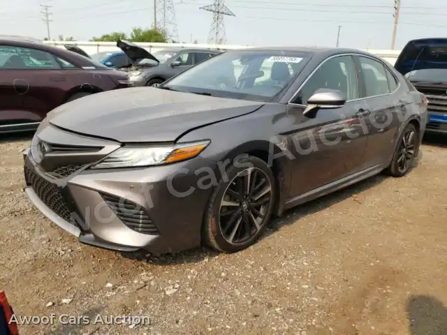 2018 Toyota Camry 4T1B61HK2JU610586 — Copart auction photo 1