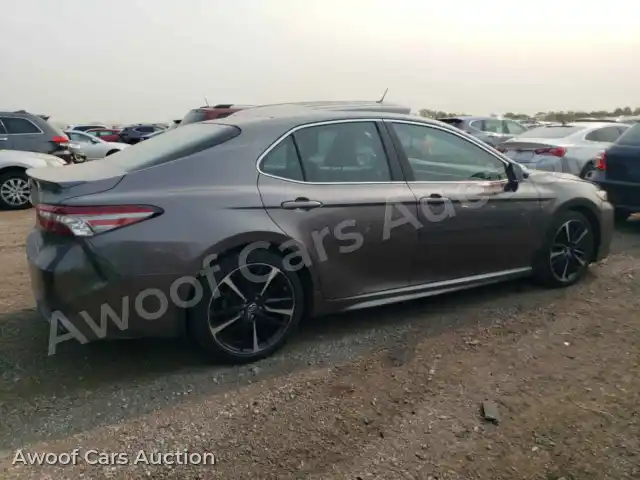 2018 Toyota Camry 4T1B61HK2JU610586 — Copart auction photo 3