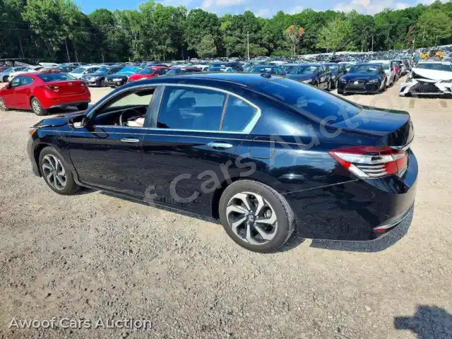 2017 Honda Accord 1HGCR2F90HA216877 — Copart auction photo 2
