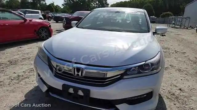 2017 Honda Accord 1HGCR2F51HA272243 — hoton gwanjo Copart na 13