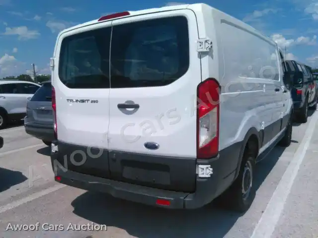 2016 Ford Transit 1FTYR1ZM9GKB38722 — Manheim auction photo 2