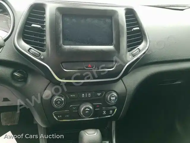 2019 Jeep Cherokee 1C4PJLCB7KD297564 — Manheim auction photo 4