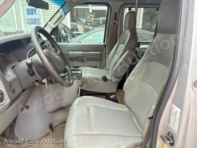 2011 Ford Econoline 1FBSS3BL3BDA40262 — Copart auction photo 5