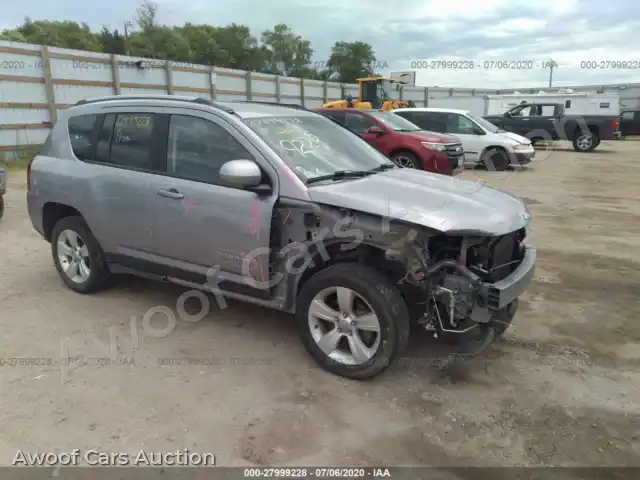 2016 Jeep Compass 1C4NJDEB5GD588209 — Iaai auction photo 1