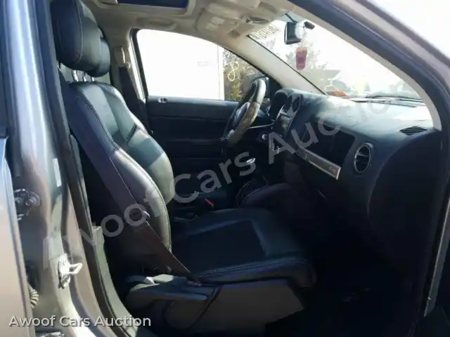 2016 Jeep Compass 1C4NJDBB2GD784919 — Copart auction photo 5
