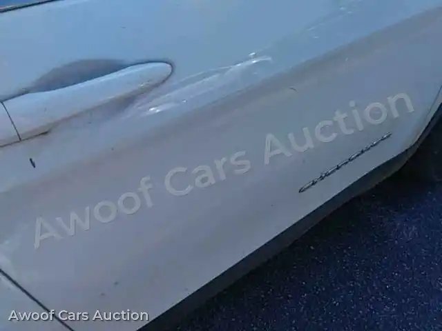 2019 Jeep Cherokee 1C4PJLCB8KD204776 — Manheim auction photo 17