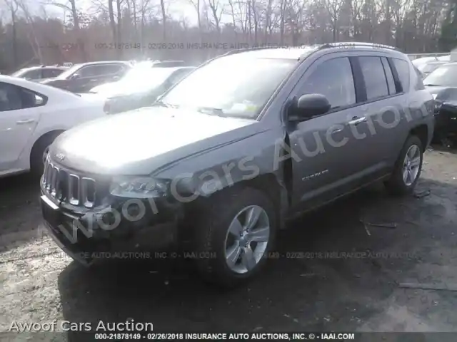 2012 Jeep Compass 1C4NJDEB8CD659560 — Iaai auction photo 2