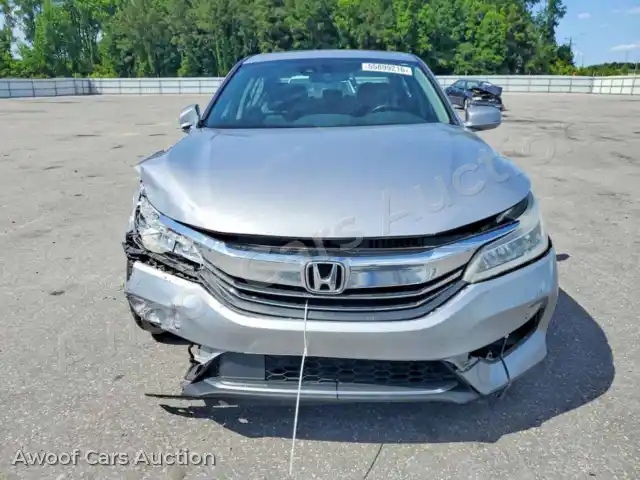2017 Honda Accord 1HGCR3F92HA039822 — photo 5 de la vente Copart