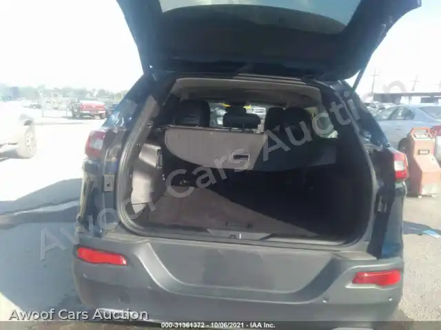2018 Jeep Cherokee 1C4PJLDB5JD553780 — photo 8 de la vente Iaai
