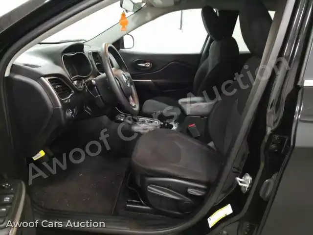 2019 Jeep Cherokee 1C4PJLCB4KD370275 — Manheim auction photo 14