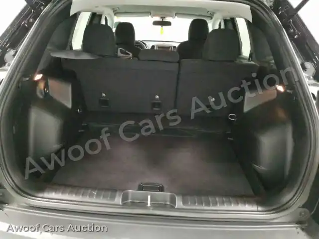 2019 Jeep Cherokee 1C4PJLCB4KD370275 — Manheim auction photo 32