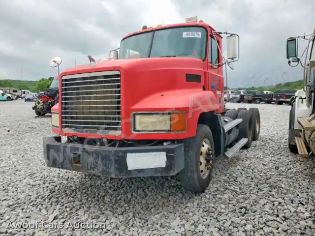 2001 Mack ALL Other 1M1AA13Y11W138203 — Copart auction photo 2