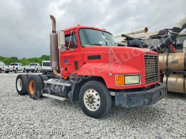 2001 Mack ALL Other 1M1AA13Y11W138203 — Copart auction photo 1