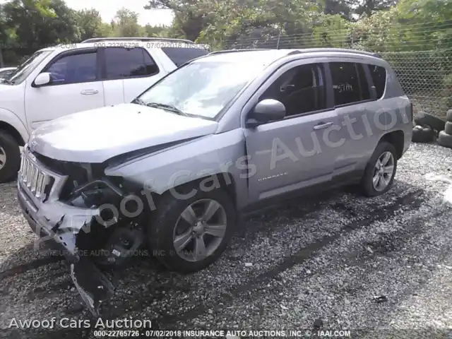 2016 Jeep Compass 1C4NJCBA4GD611727 — Iaai auction photo 2