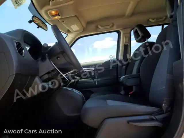 2009 Jeep Patriot 1J4FT28B99D147324 — Copart auction photo 7