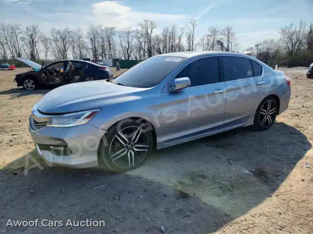 2017 Honda Accord 1HGCR3F92HA010661 — Copart auction photo 1