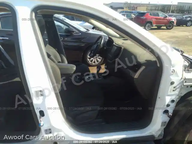 2016 Jeep Cherokee 1C4PJLCS1GW293599 — Iaai auction photo 5