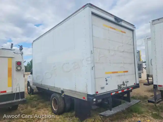 2013 Ford Econoline 1FDWE3FL4DDB36950 — Copart auction photo 2