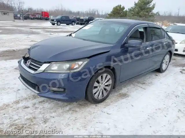 2015 Honda Accord 1HGCR2F89FA042053 — Iaai auction photo 2