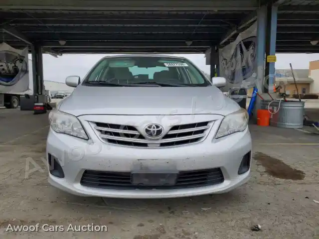 2013 Toyota Corolla 2T1BU4EE8DC095430 — Copart auction photo 5
