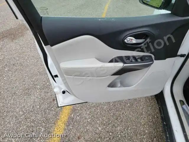 2020 Jeep Grand Cherokee 1C4PJLDB0LD560705 — Manheim auction photo 9