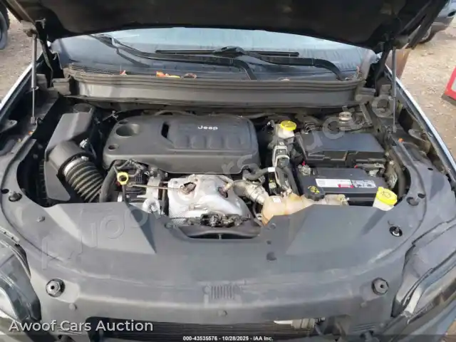 2019 Jeep Cherokee 1C4PJMBN0KD365317 — Iaai auction photo 10