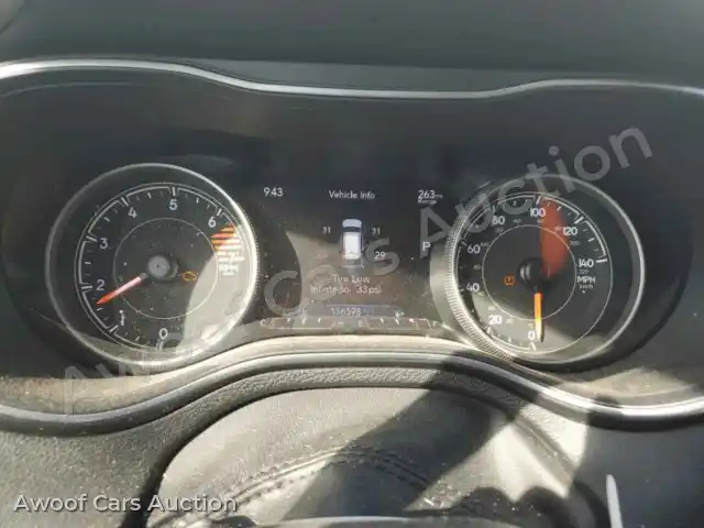 2019 Jeep Grand Cherokee 1C4PJLDB8KD170367 — photo 9 de la vente Copart